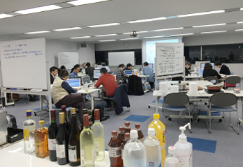 懇親会の様子